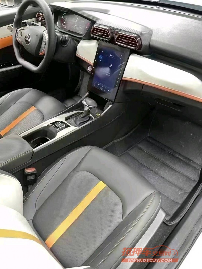 成都22年东风奕炫8