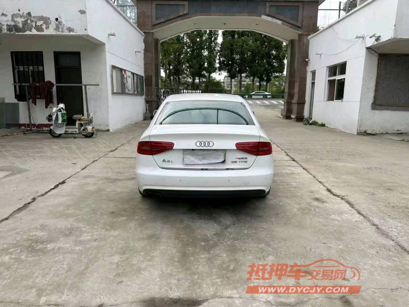 徐州14年奥迪A4L9