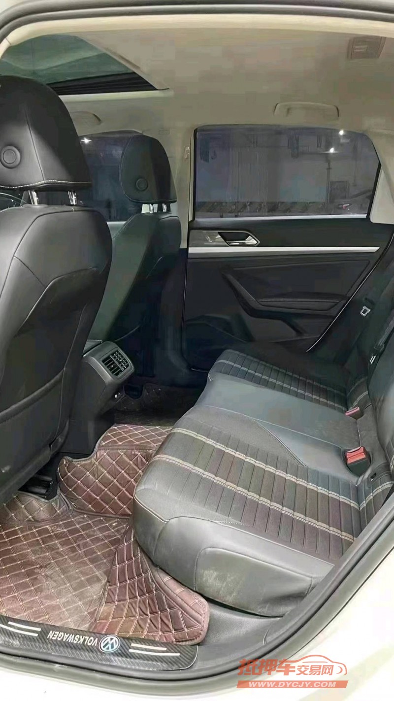 成都22年大众朗逸6