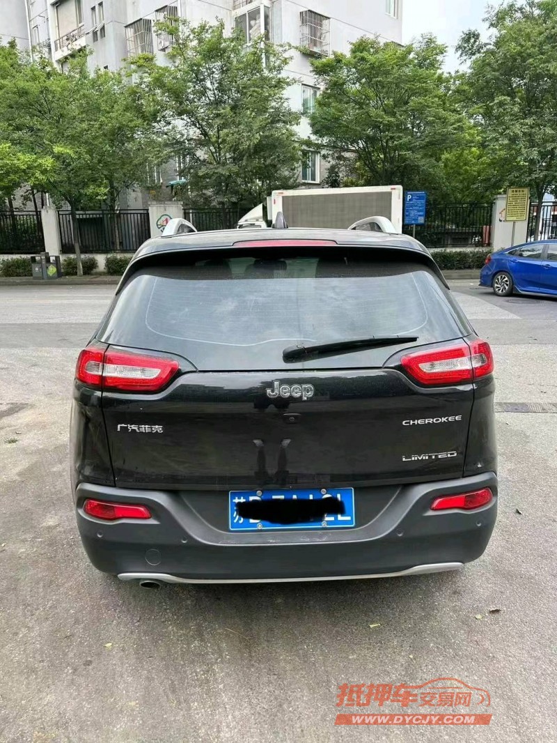 安慶20年Jeep自由光7