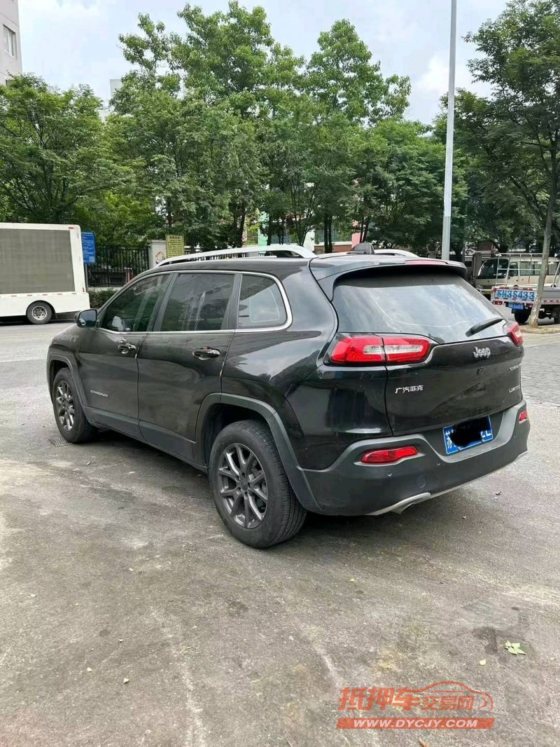 安慶20年Jeep自由光8