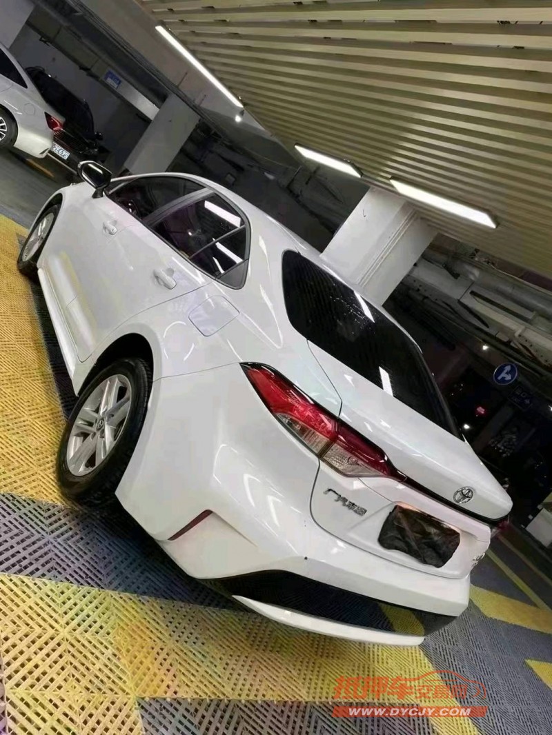 成都22年丰田雷凌4