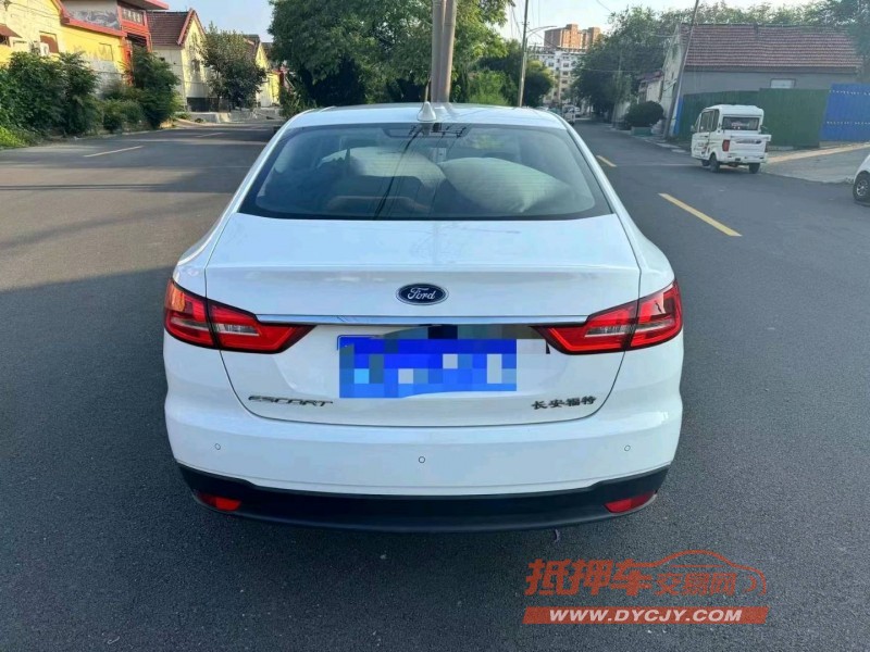 烟台20年福特福睿斯8