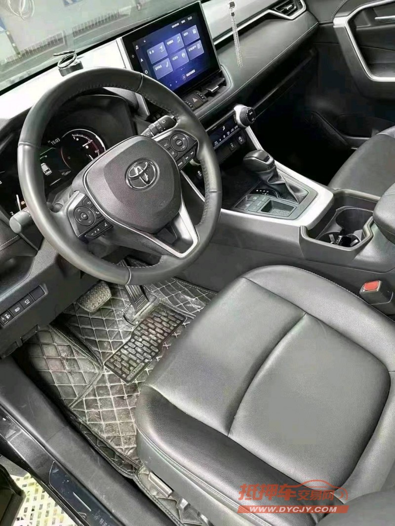 成都22年丰田RAV46