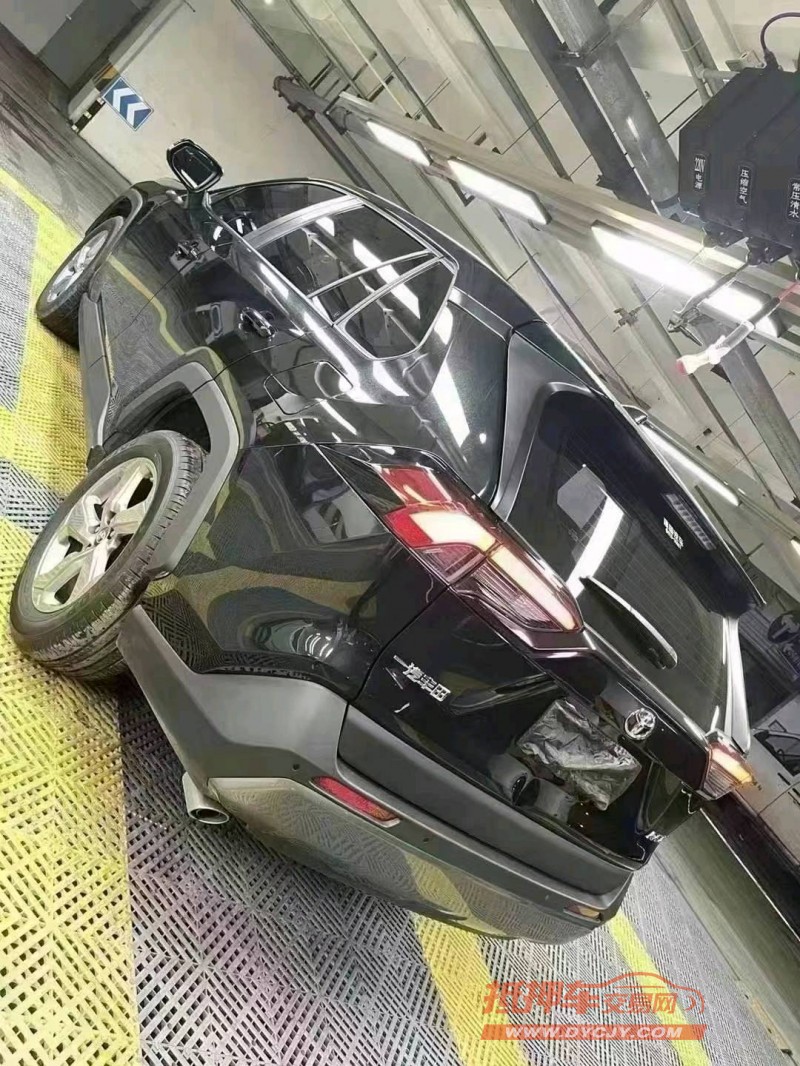 成都22年丰田RAV47