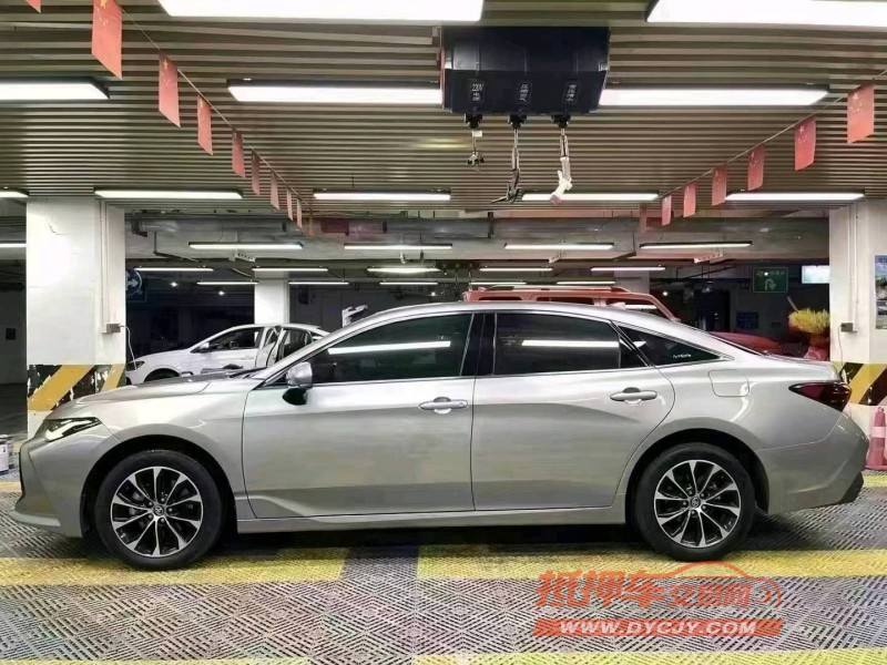 成都22年丰田亚洲龙3