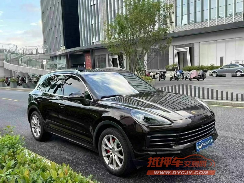 深圳18年保时捷卡宴3