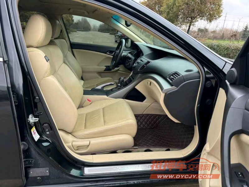 盐城11年本田思铂睿9