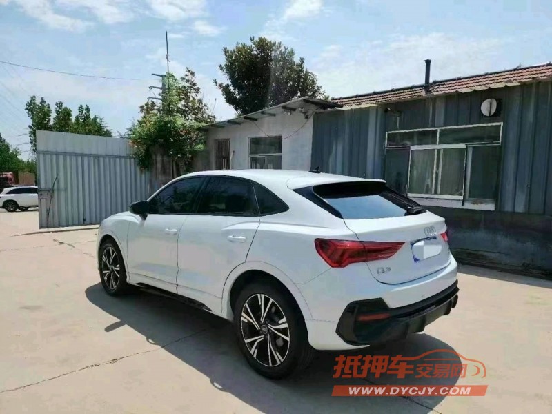 萊蕪22年奧迪Q39