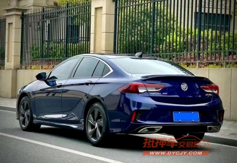 佛山21年别克君威3