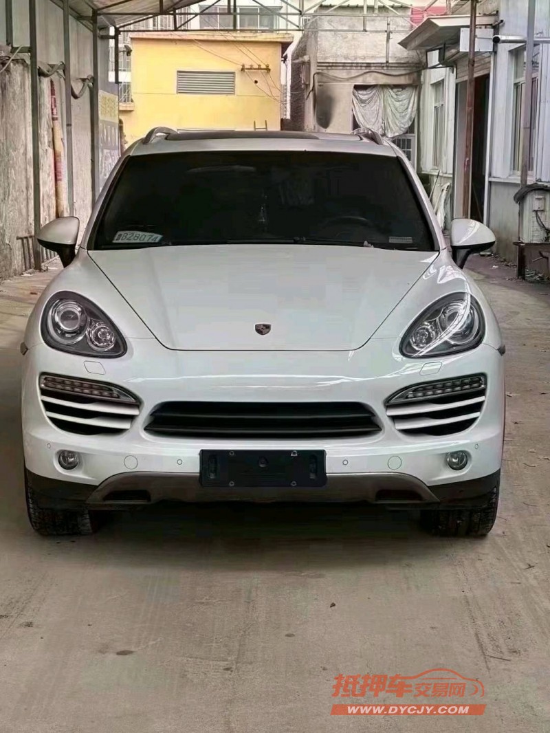 潍坊14年保时捷卡宴1