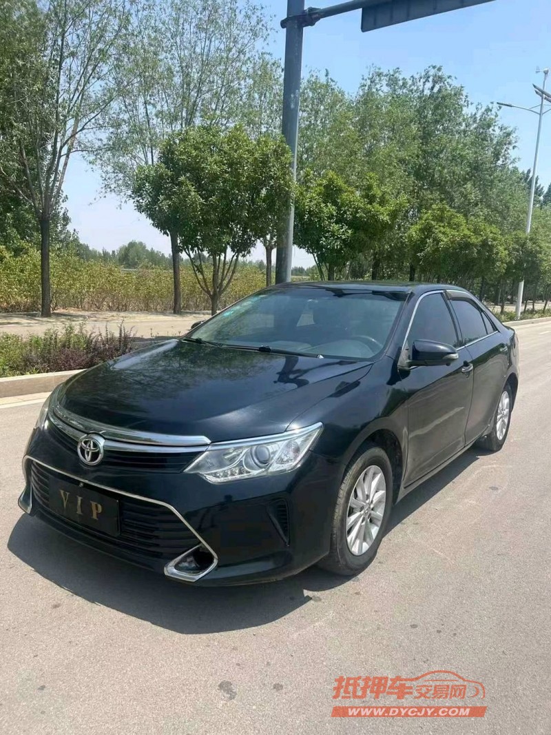 潍坊17年丰田凯美瑞3