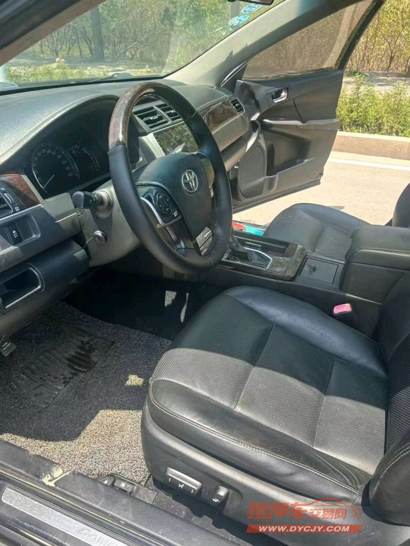 潍坊17年丰田凯美瑞6