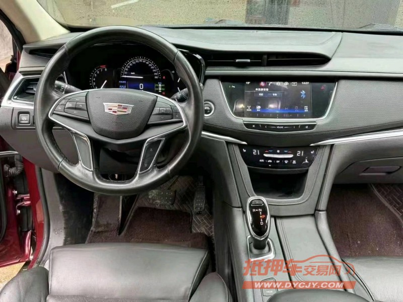 济宁17年凯迪拉克XT53