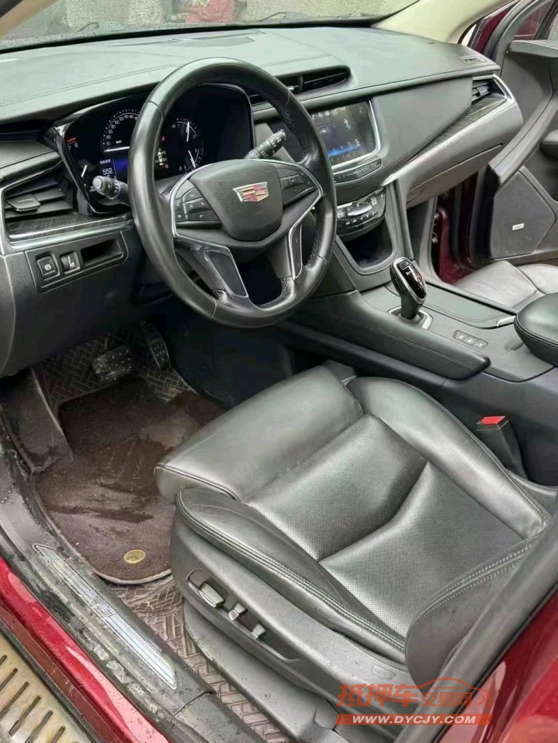 济宁17年凯迪拉克XT56