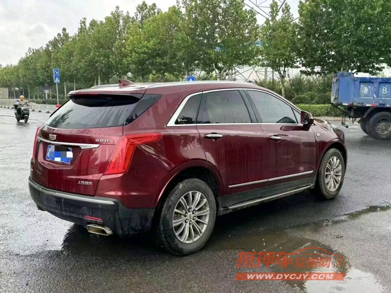 济宁17年凯迪拉克XT57
