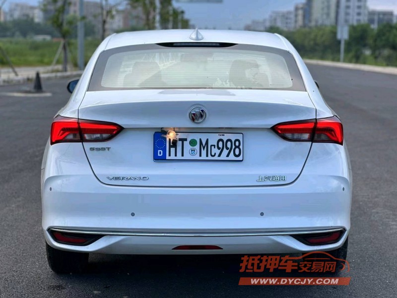 汕头22年别克威朗9