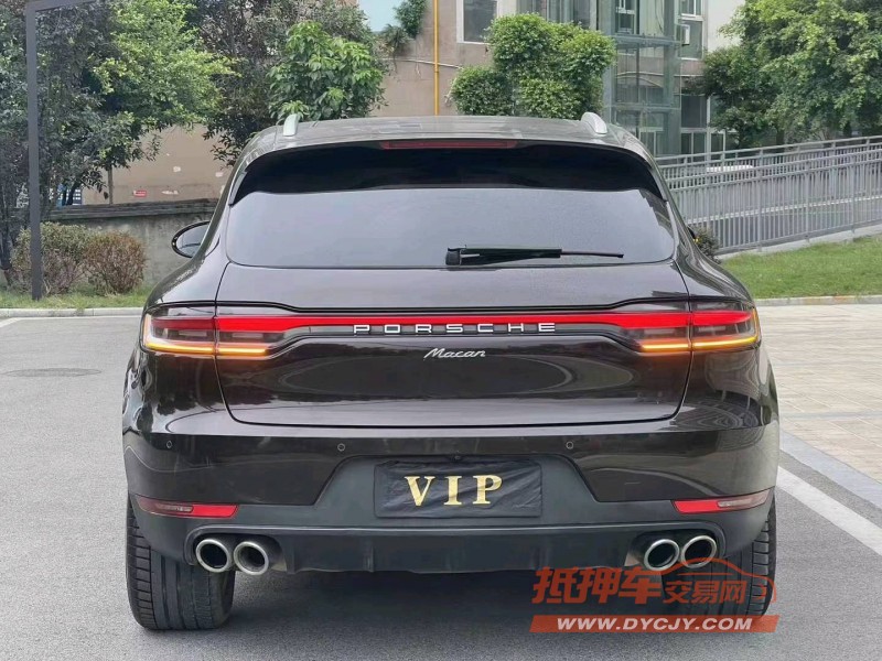 重庆19年保时捷Macan3