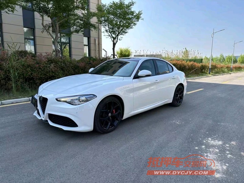 徐州21年阿尔法·罗密欧Giulia3