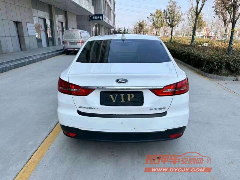 潍坊20年福特福睿斯6