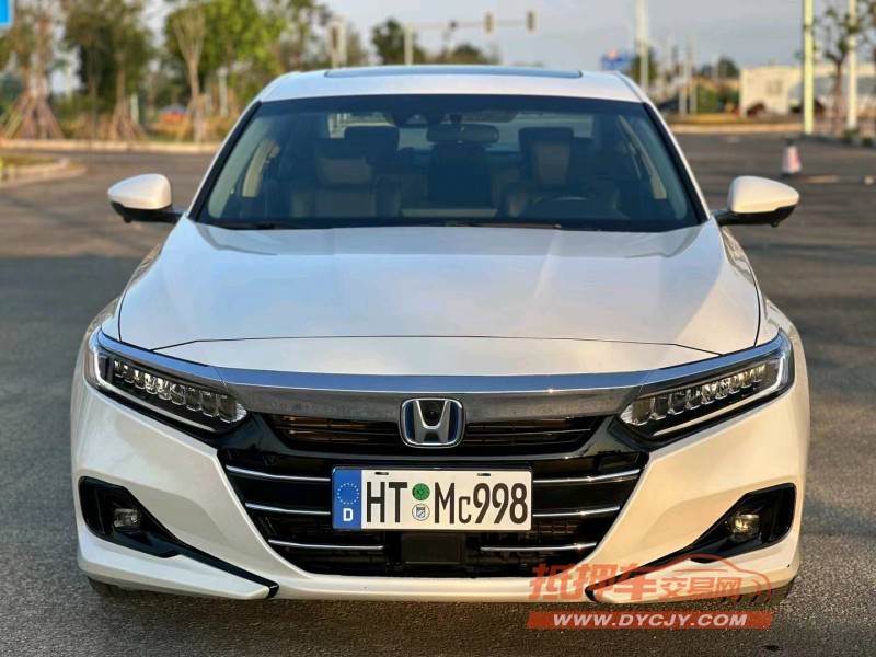 汕头22年本田雅阁1