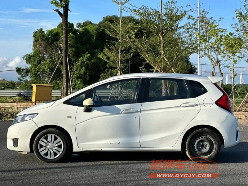 汕头16年本田飞度3