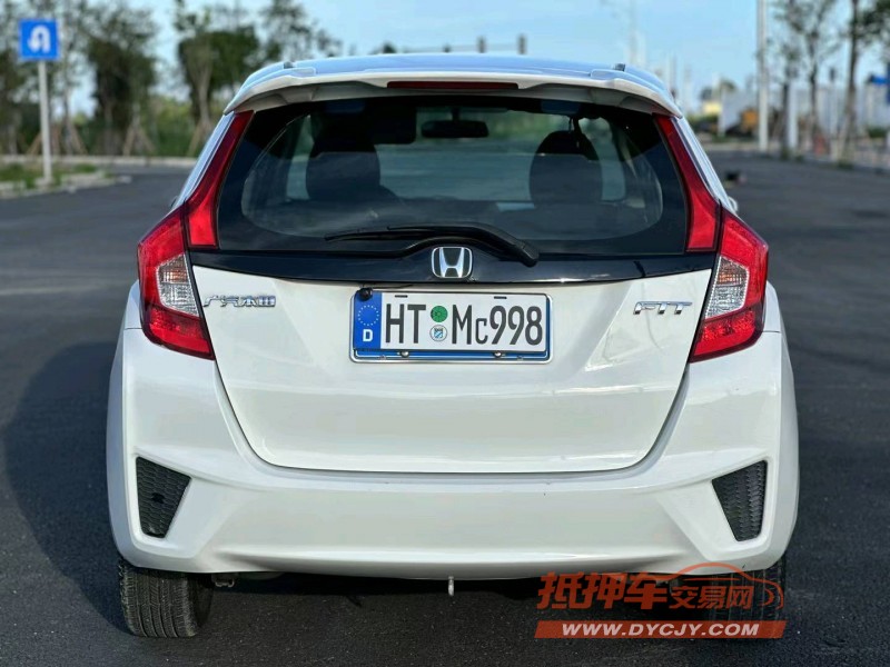 汕头16年本田飞度9