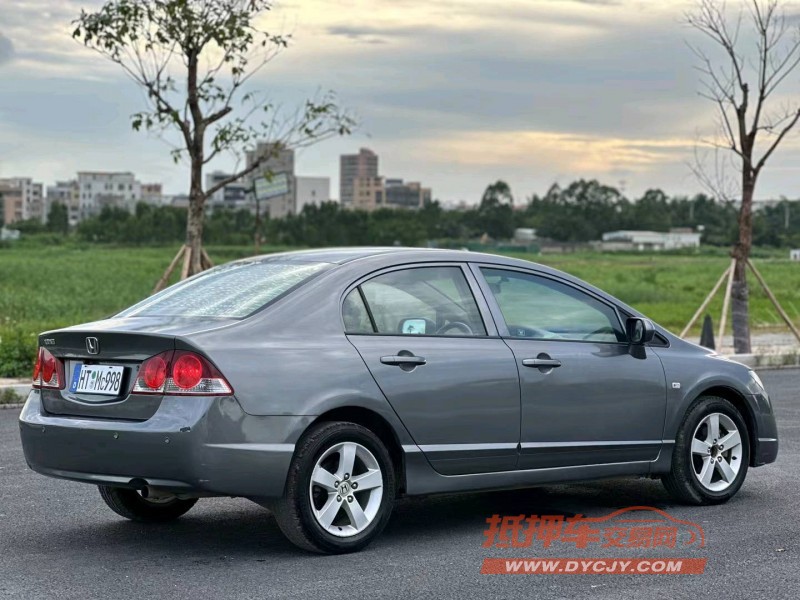 汕头14年本田思铭8