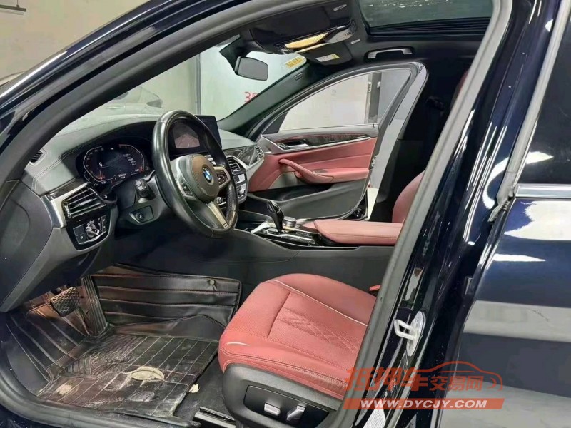 成都21年宝马5系8