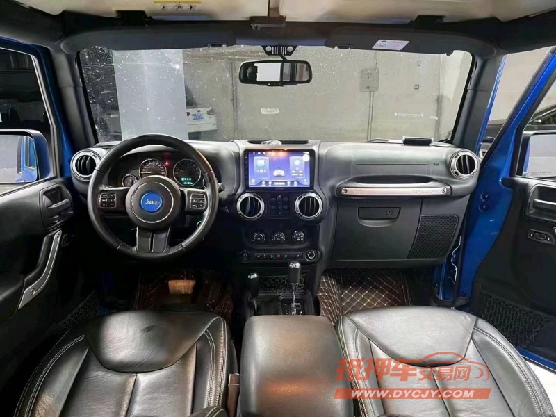 成都16年Jeep牧马人9