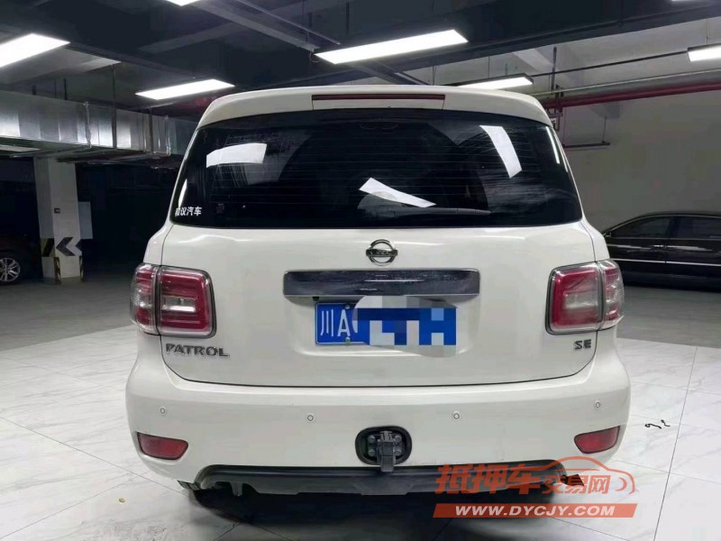 成都19年日产途乐5