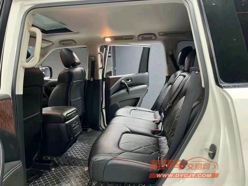 成都19年日产途乐9