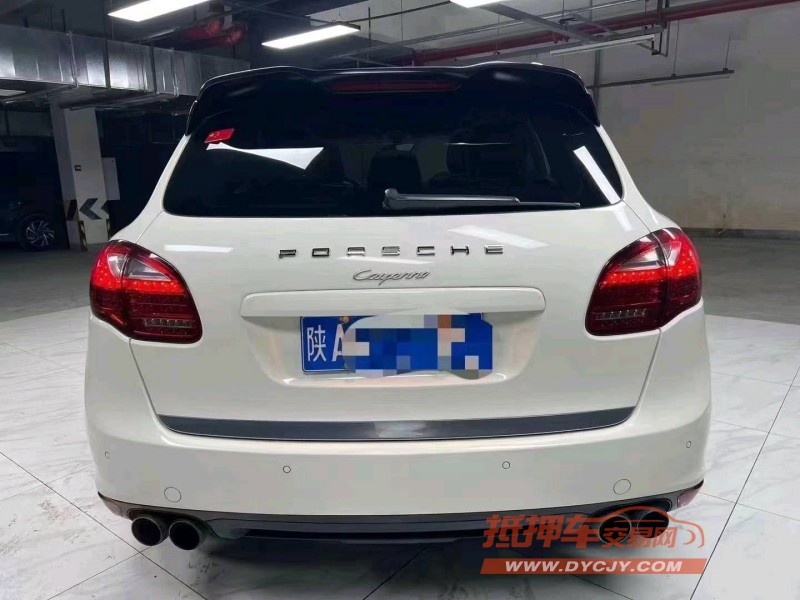 成都12年保时捷卡宴3