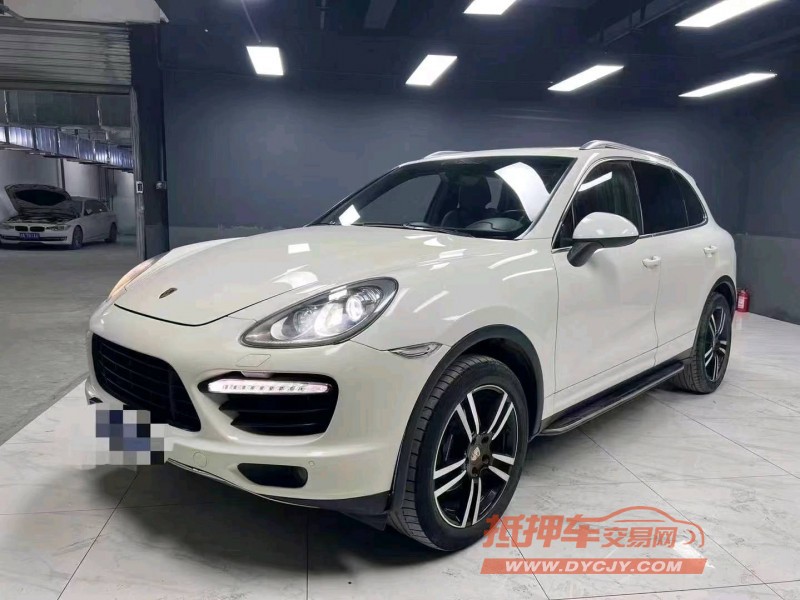 成都12年保时捷卡宴4