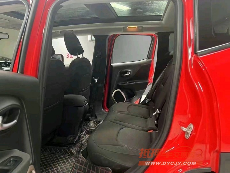 成都19年Jeep自由侠9