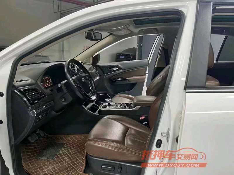 成都16年比亚迪唐4