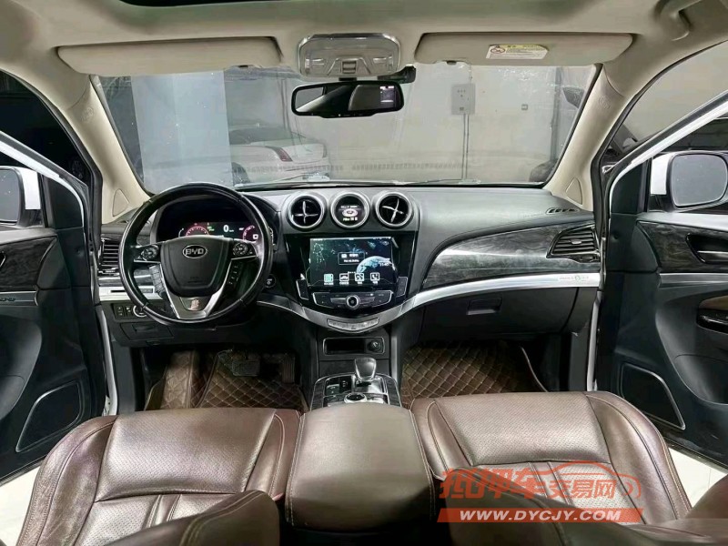 成都16年比亚迪唐5