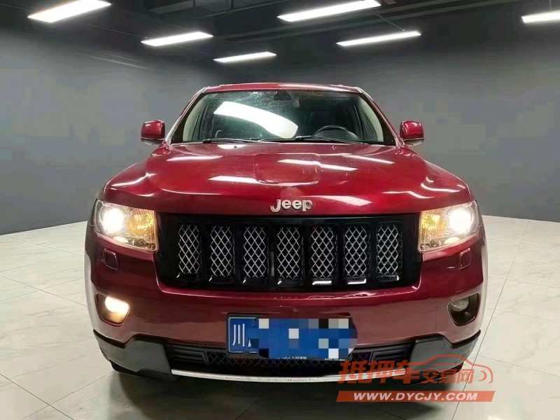 成都12年Jeep大切诺基1