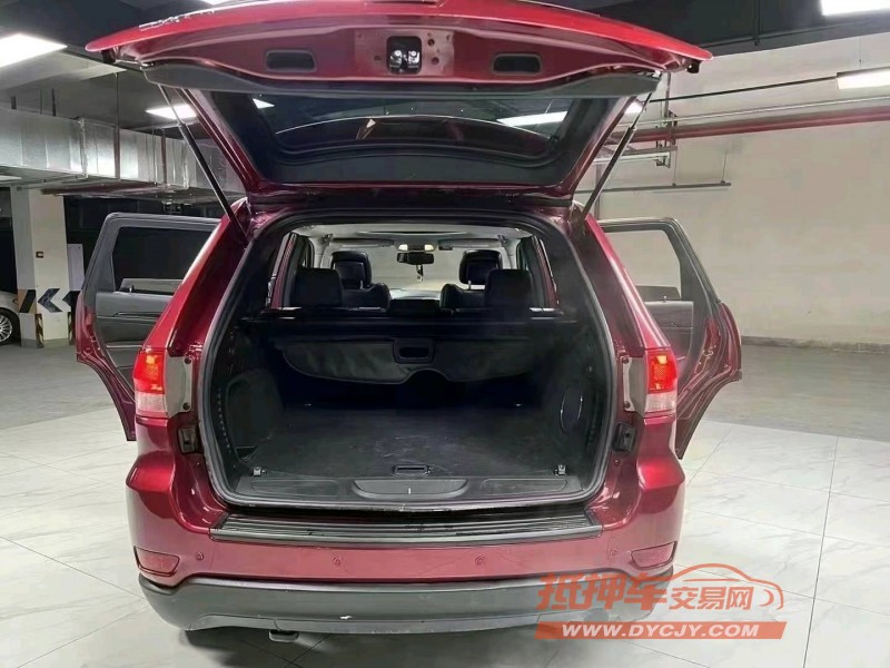 成都12年Jeep大切诺基5