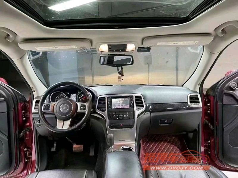 成都12年Jeep大切诺基9