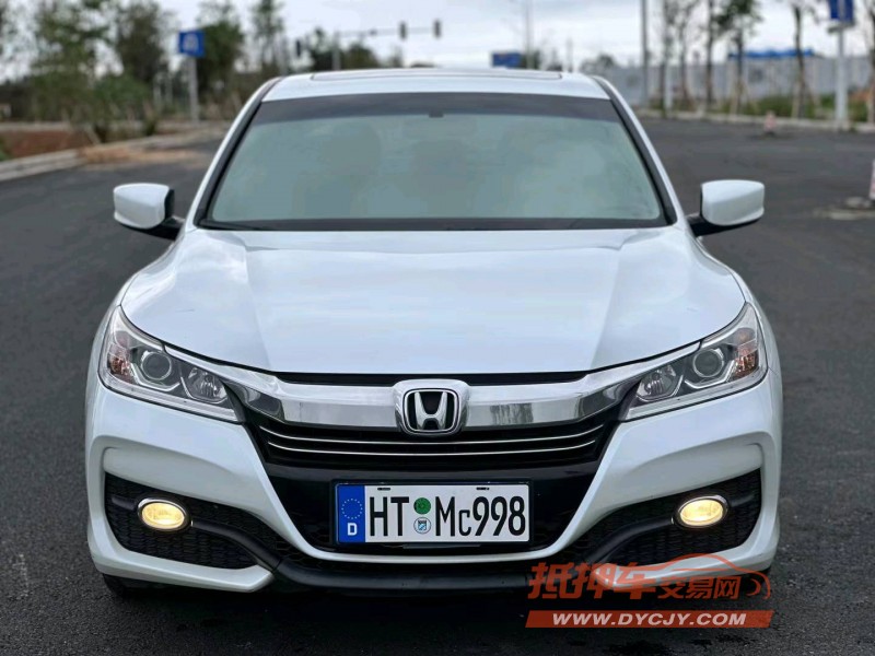 汕头18年本田雅阁1