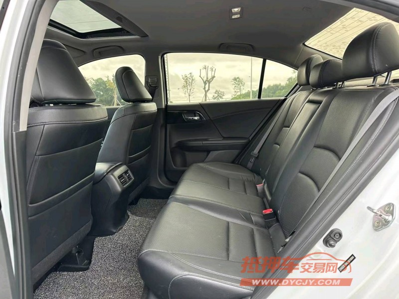 汕头18年本田雅阁6