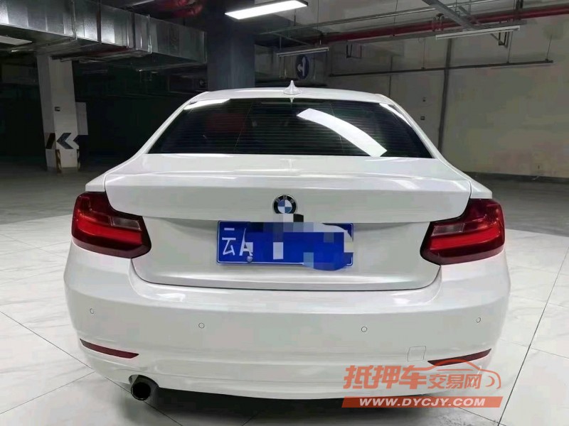 成都18年宝马2系5