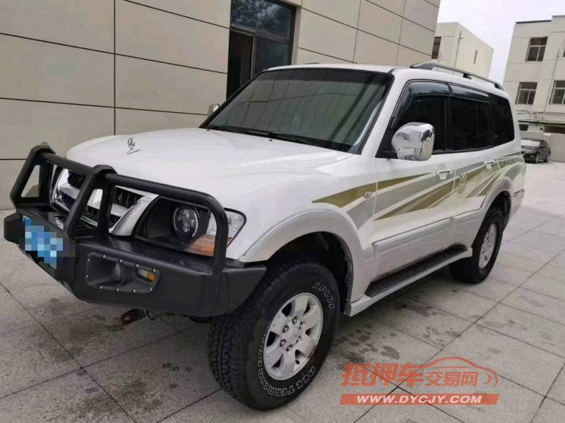 保定09年三菱帕杰罗2