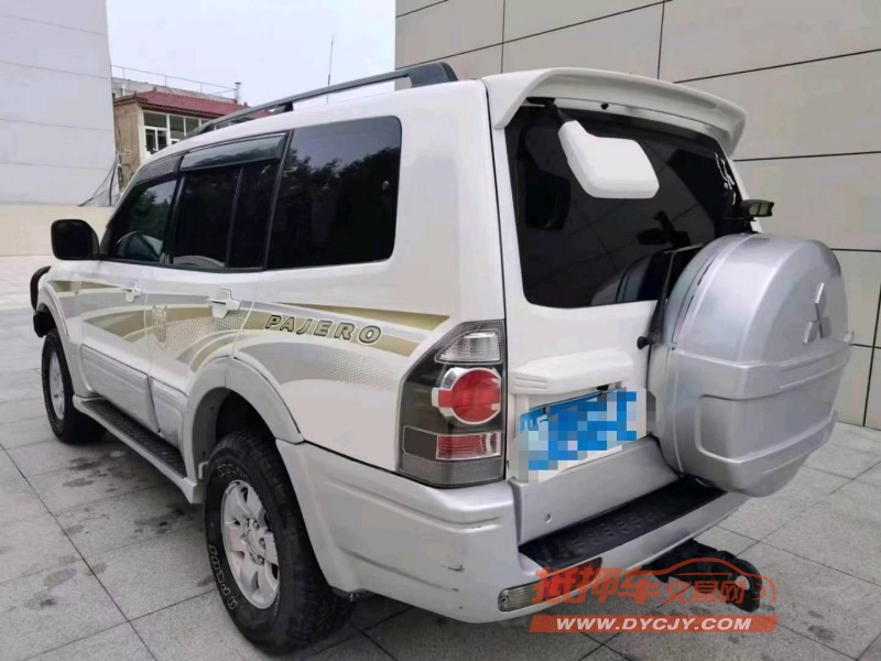 保定09年三菱帕杰罗5