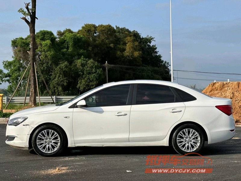 汕头16年别克英朗3