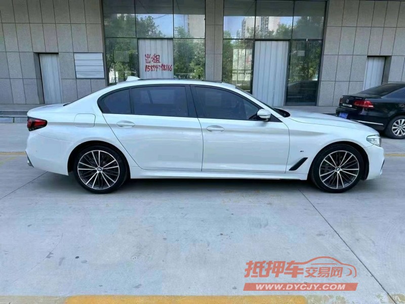 潍坊19年宝马5系3