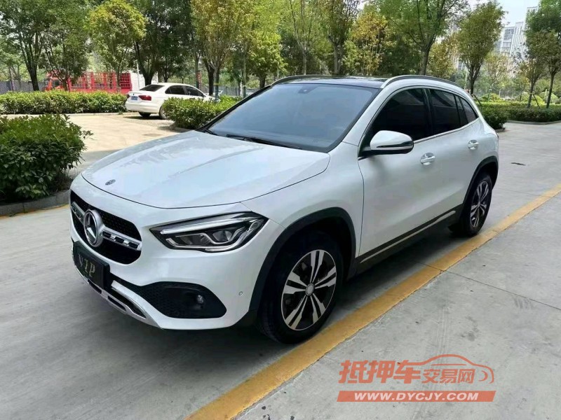 烟台21年奔驰GLA2