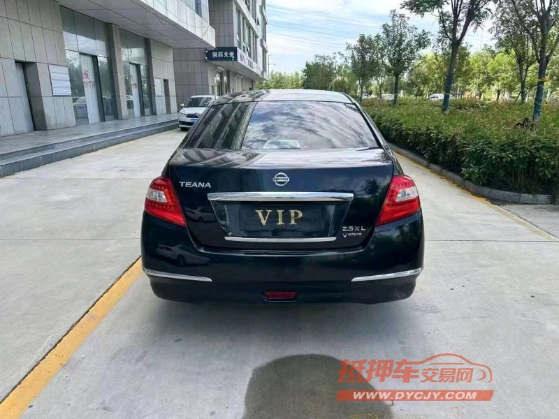 潍坊10年日产天籁2