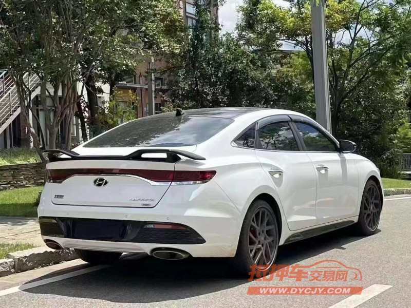 济宁22年现代菲斯塔5